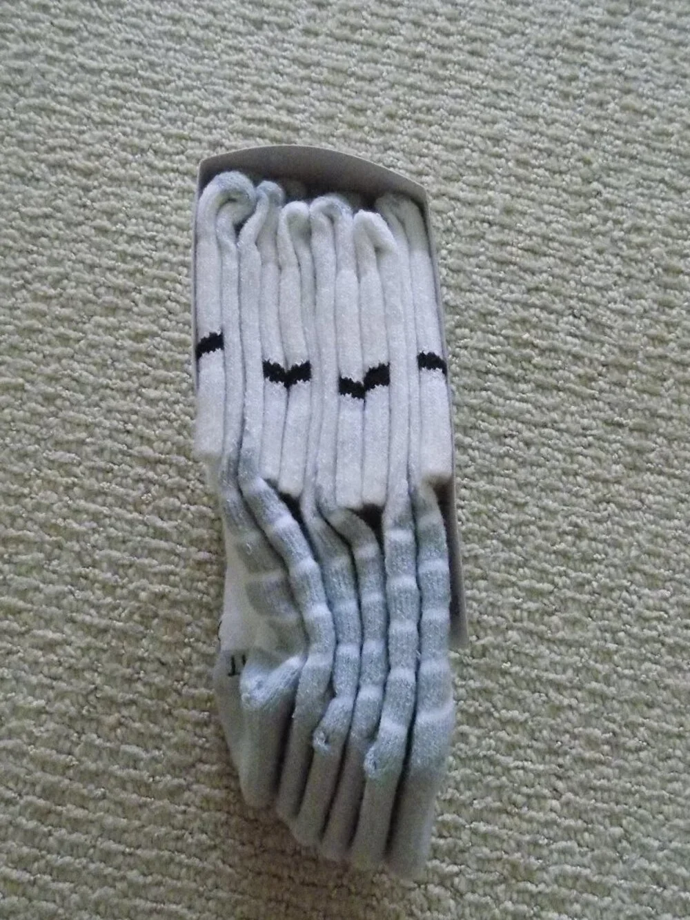 NWT MENS NIKE EVERYDAY MAX CUSHIONED ANKLE SOCKS WHITE GREY BLACK #1